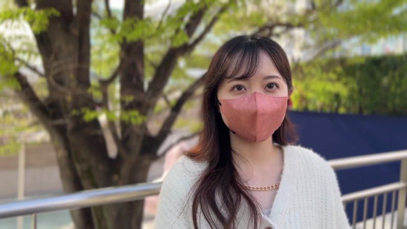 【首次拍攝】無修正！！清純可愛的世良醬在被請求時會溫柔地微笑回應，讓我忍不住大量內射，想讓她懷孕的濃精噴滿了她的陰道♡